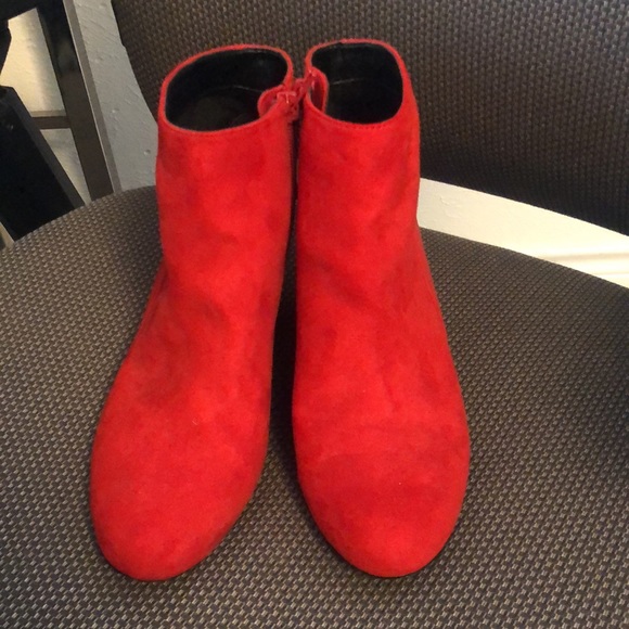 Red booties - Picture 3 of 5